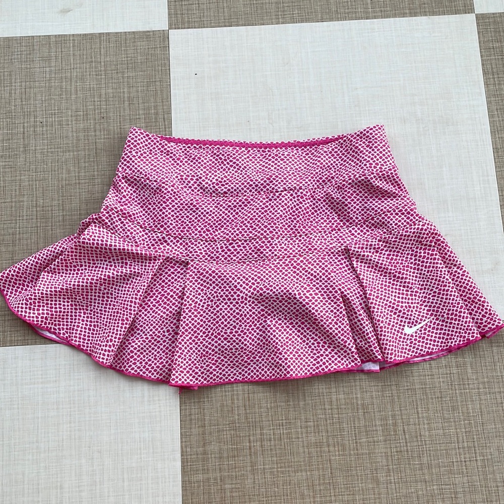 Pink patterned Nike Dri-Fit skirt size S